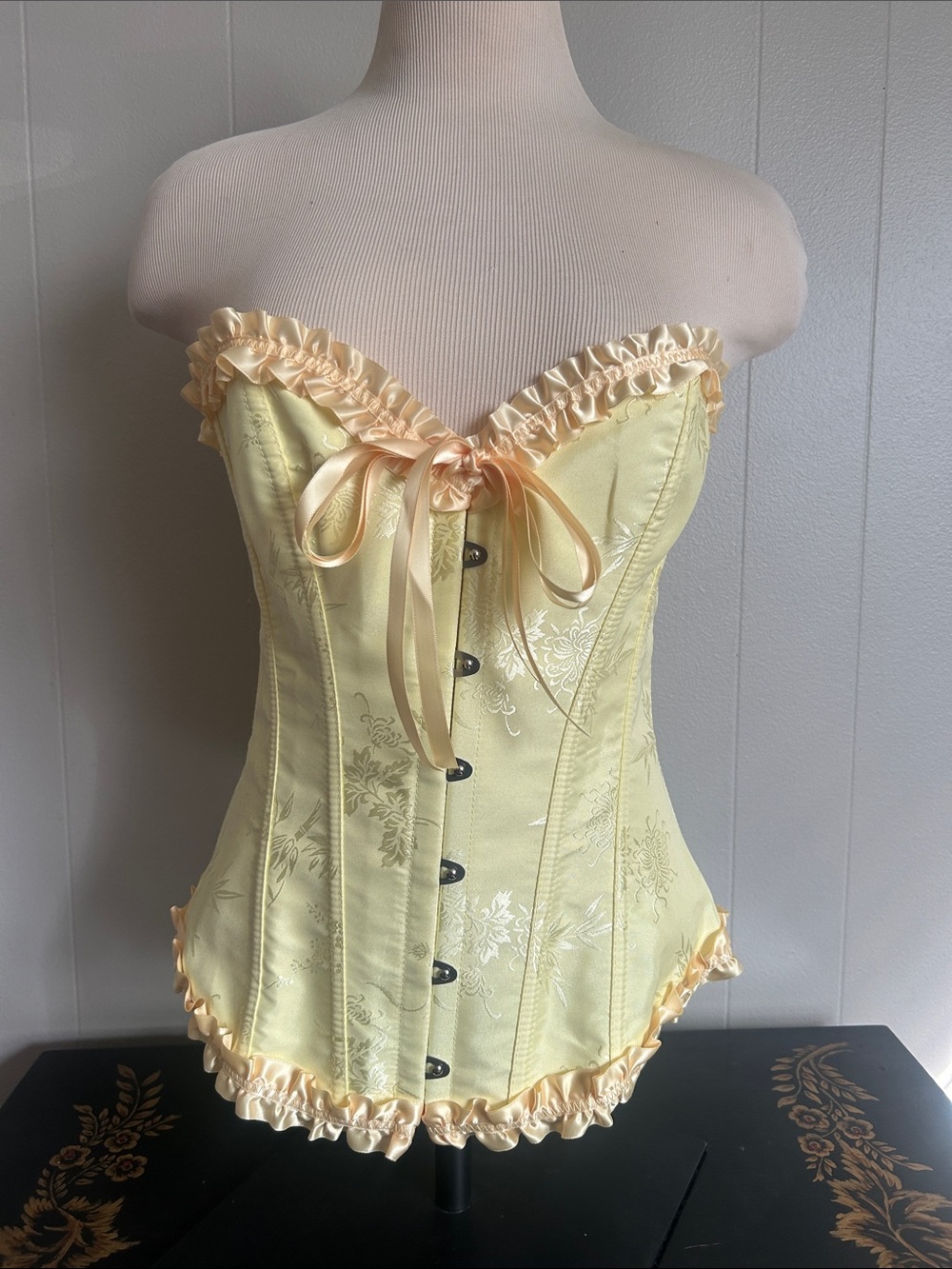 Beautiful and sweet sunshine yellow corset